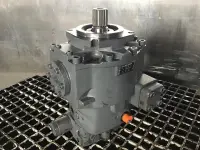 Liebherr Fahrmotor Verteilergetriebe