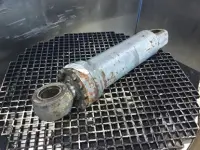 Liebherr Kippzylinder