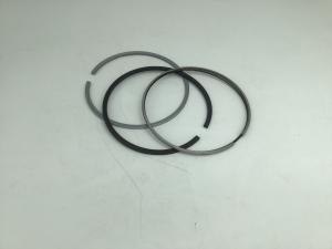 Set di segmenti del pistone D9508