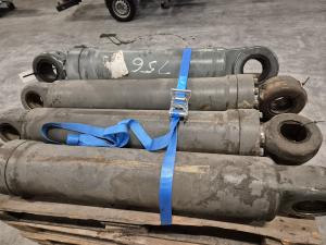 Liebherr Cylinder