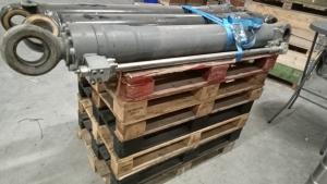 Liebherr Zylinder
