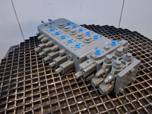 Liebherr Blocco valvole