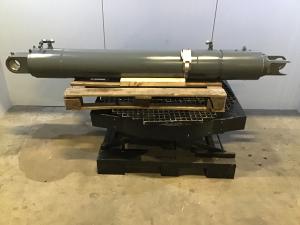 Liebherr GAS Cylinder