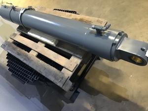 Liebherr GAS Cylinder