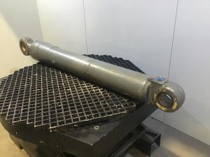 Liebherr Cylinder