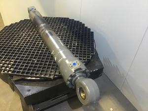 Liebherr Cylinder