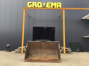 Liebherr Shovel