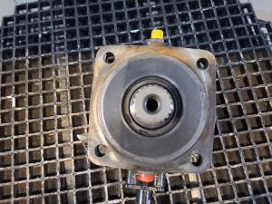 Liebherr A6VM115