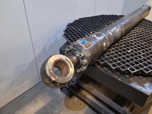 Liebherr Stick Cylinder