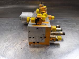 Liebherr Oil Pilot Valve