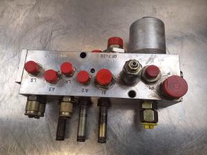 Liebherr Oil Pilot Valve