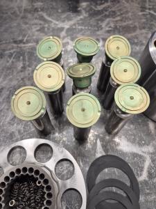 Liebherr Zylinderblock Links komplett LPVD 140/150